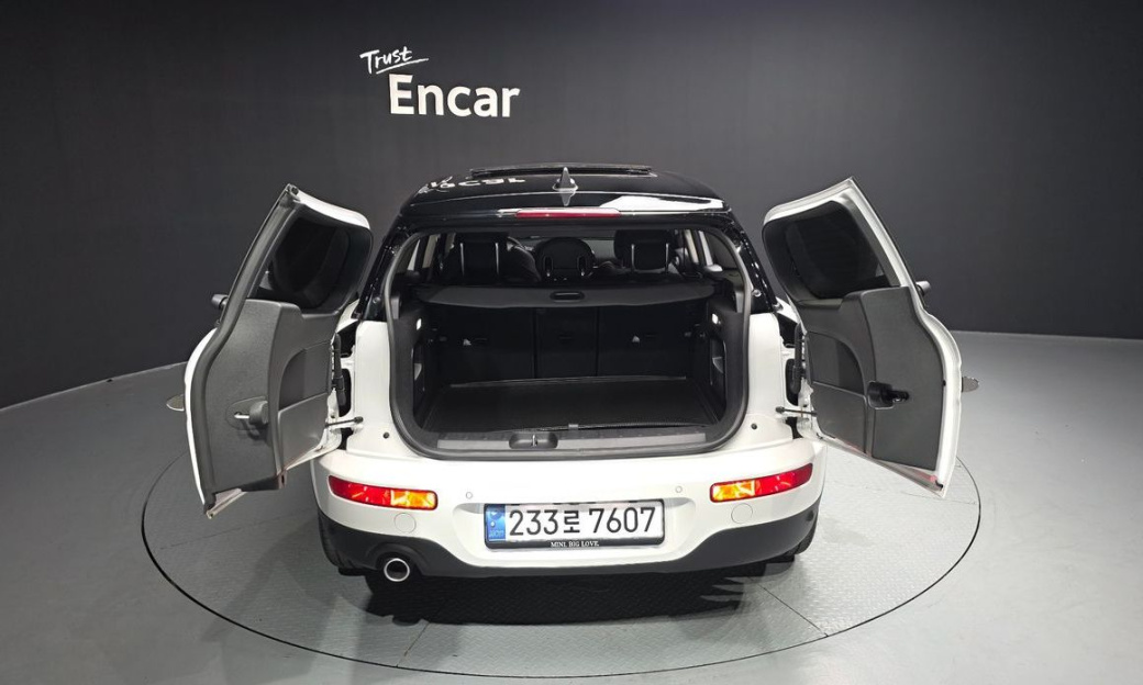 Mini Clubman Classic, 2024
