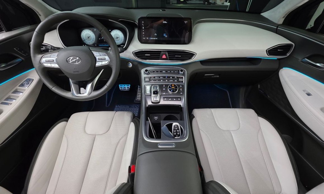 Hyundai Santafe Gasoline 2.5T 4WD, 2023