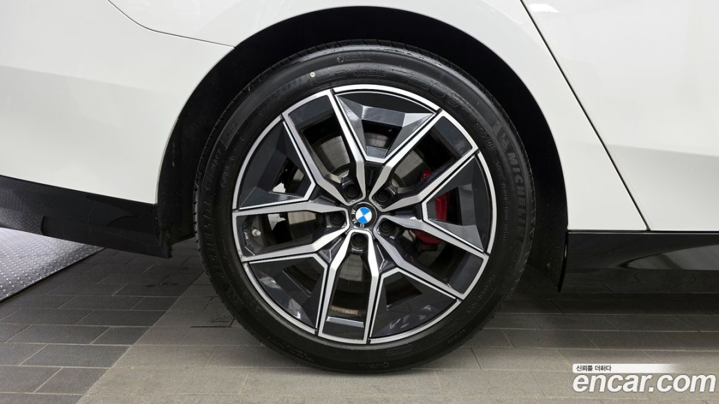 BMW 5-Series 520i Special Edition, 2024
