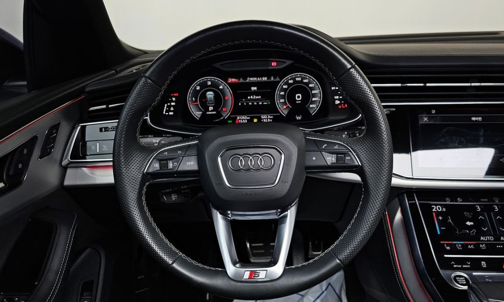 Audi Q8 50 TDI Quattro Premium, 2023