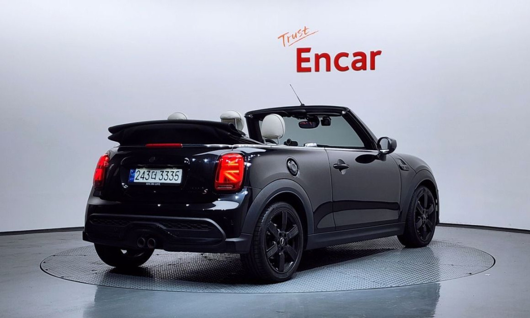 Mini Cooper Convertible Classic, 2023