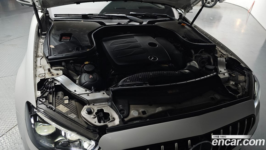 Mercedes-Benz E-Class E350 4MATIC Avantgarde, 2022