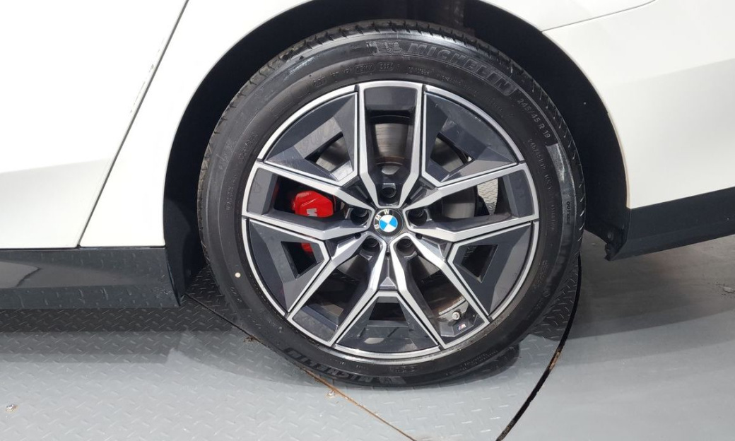 BMW 5-Series 520i M Sport, 2024
