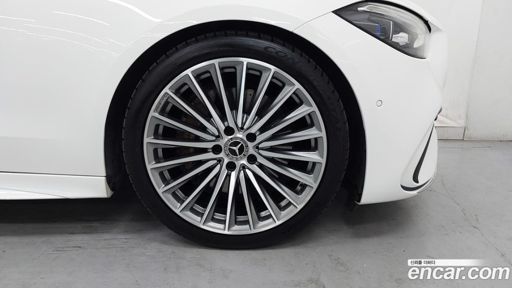 Mercedes-Benz C-Class C300 4MATIC AMG Line, 2023
