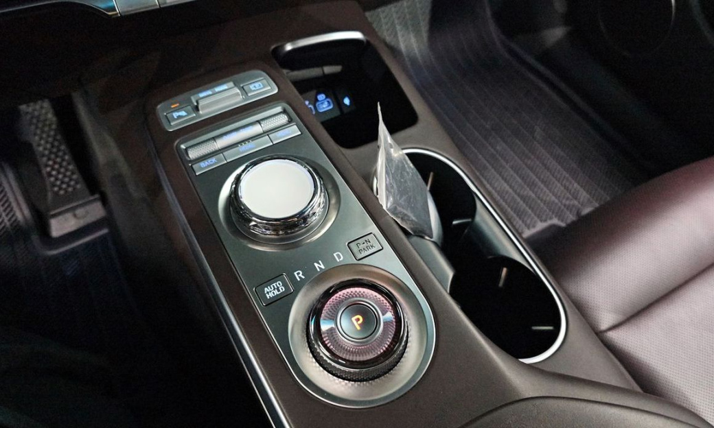 Genesis GV70 2.5T Gasoline 2WD, 2022
