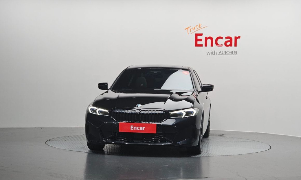 BMW 3-Series 320i M Sport, 2024