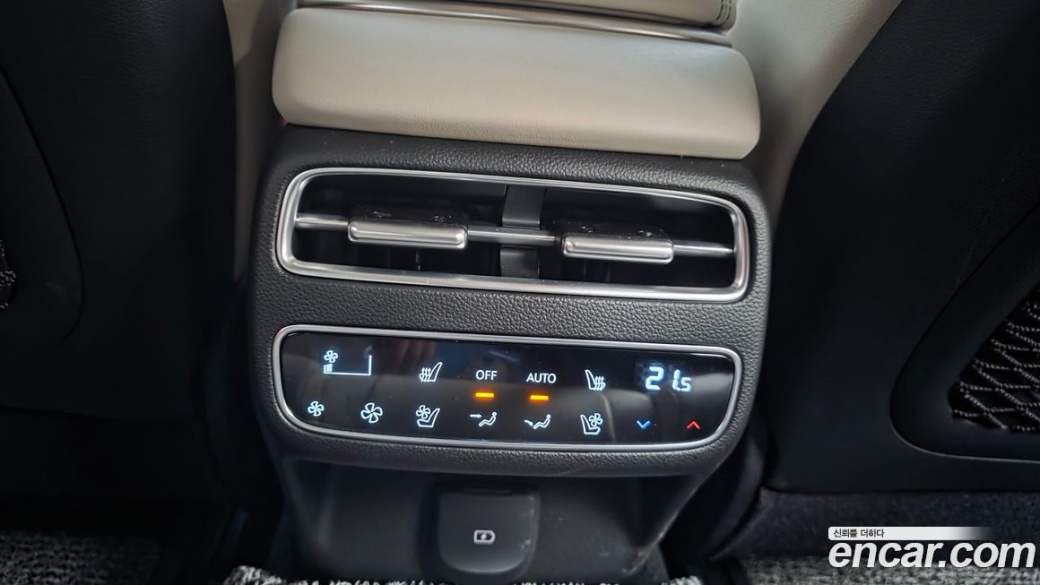Genesis GV70 2.5T Gasoline AWD, 2025