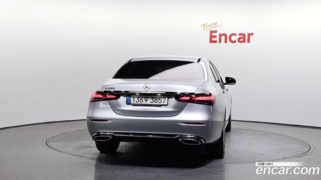 Mercedes-Benz E-Class E250 Exclusive, 2022