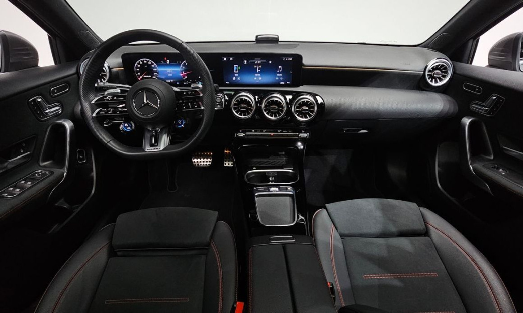 Mercedes-Benz A-Class AMG A35 4MATIC Sedan, 2024