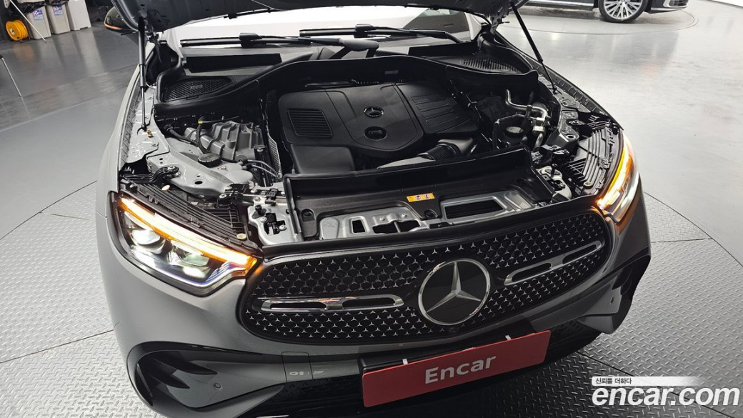 Mercedes-Benz GLC-Class GLC300 4MATIC AMG Line, 2026