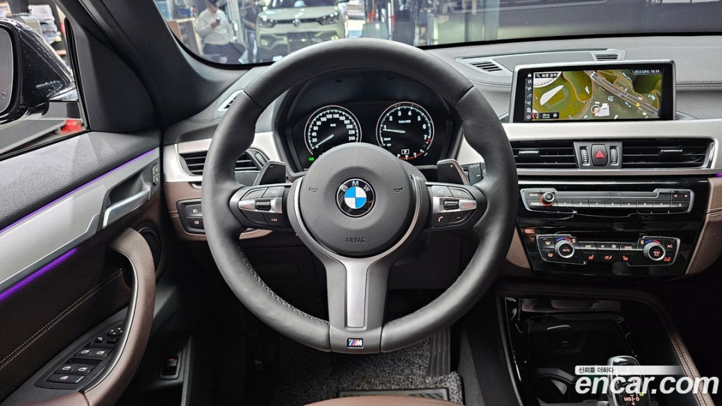 BMW X1 xDrive 20i M Sport, 2022