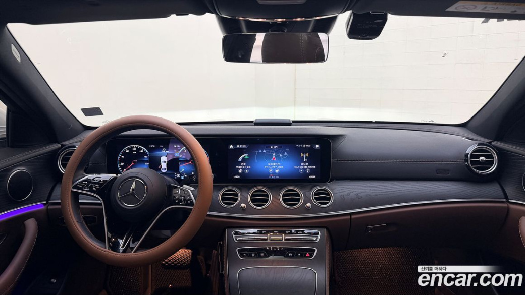 Mercedes-Benz E-Class E250 AMG Line, 2023
