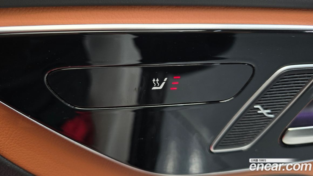 Mercedes-Benz GLC-Class GLC300 4MATIC AMG Line, 2023