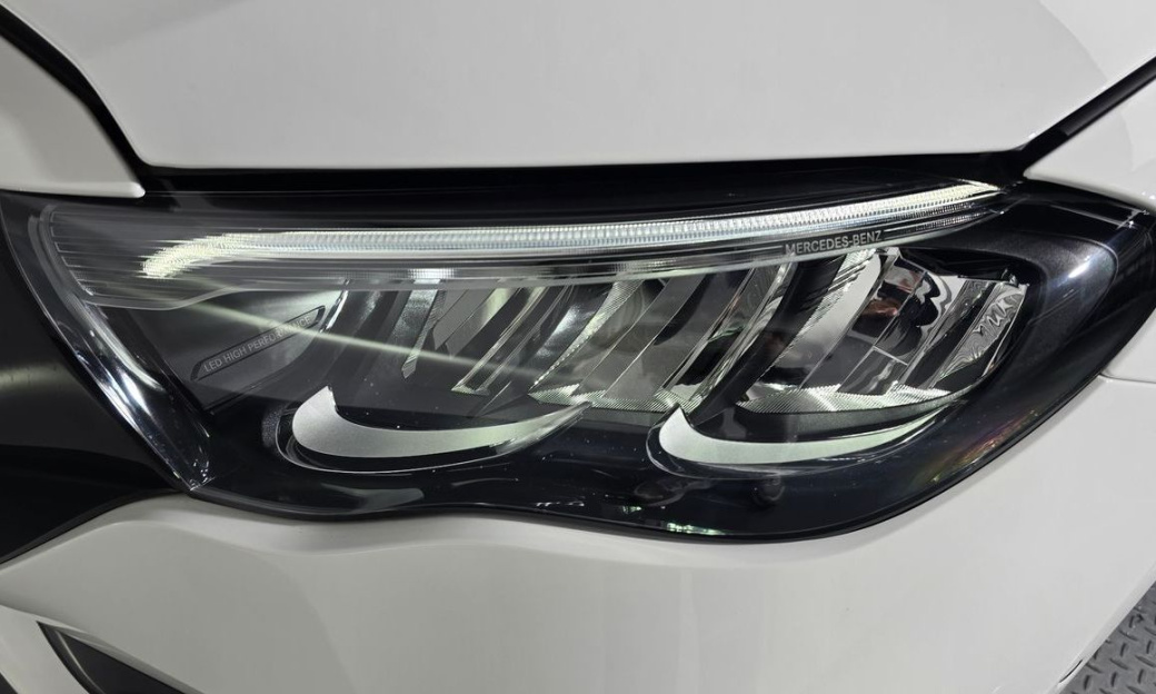 Mercedes-Benz E-Class E200 AMG Line, 2026