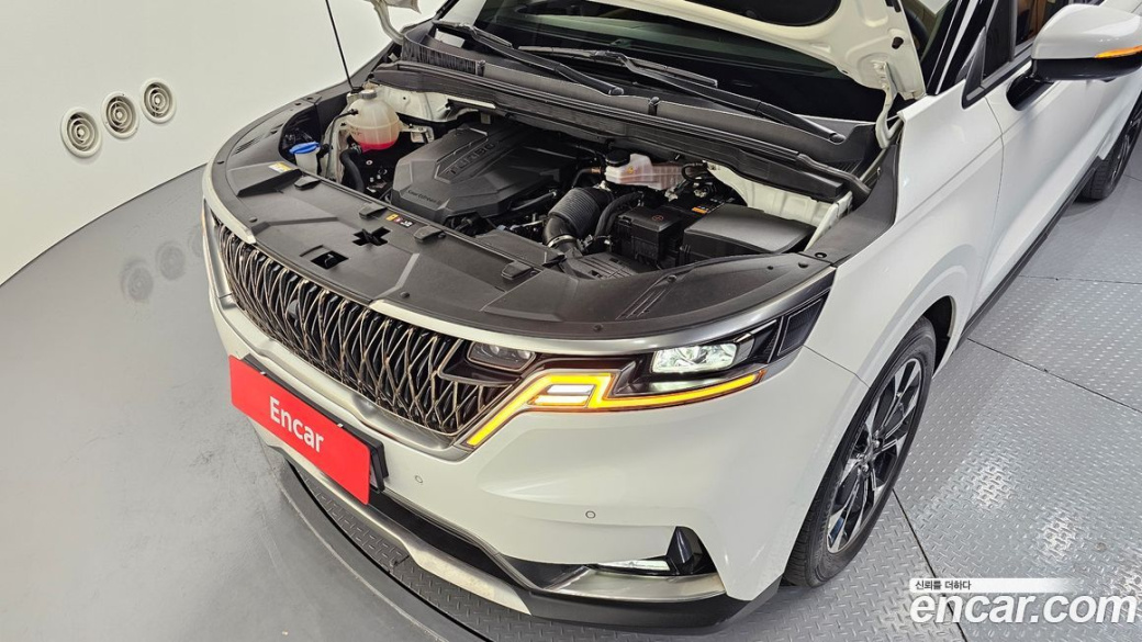 Kia Carnival 9-Seater Signature, 2023