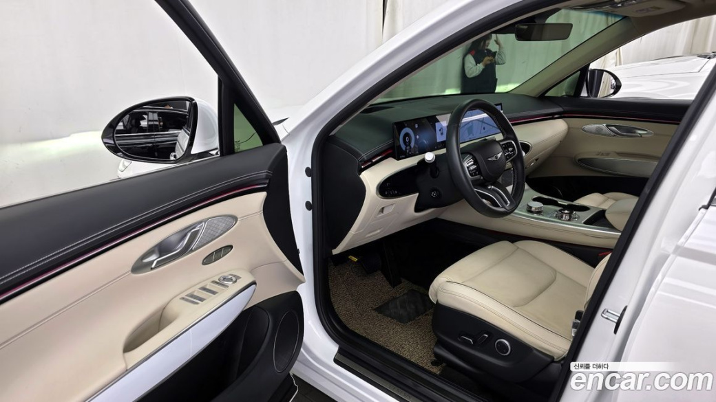 Genesis GV70 2.5T Gasoline 2WD, 2025