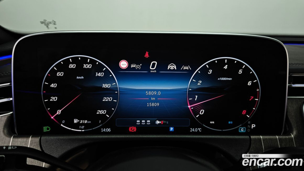 Mercedes-Benz E-Class E300 4MATIC Exclusive, 2024