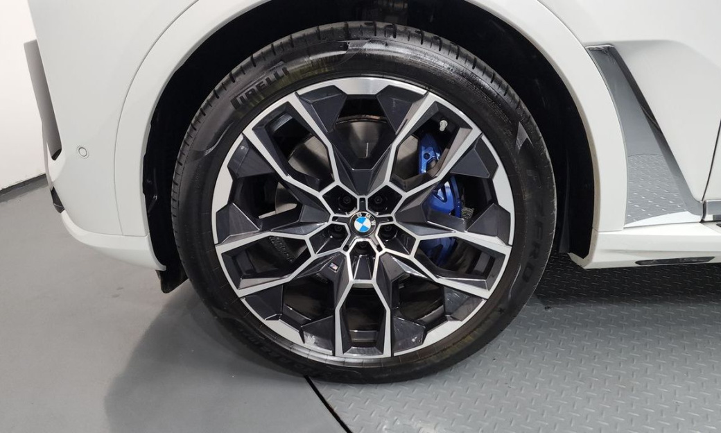 BMW X7 xDrive 40i M Sport 6STR, 2025