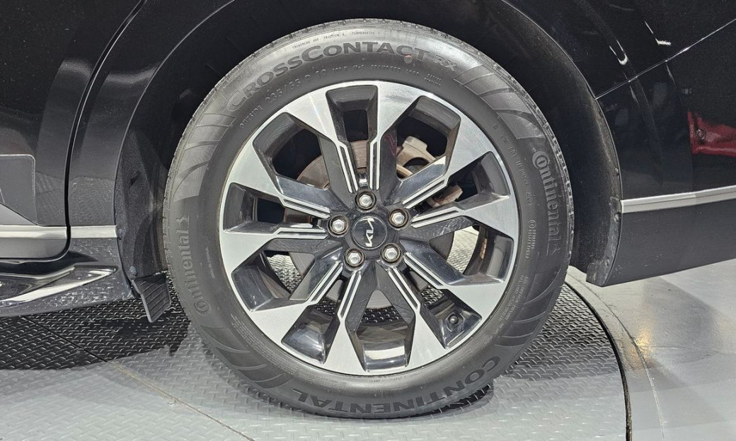 Kia Carnival 9-Seater Hi-Limousine, 2023