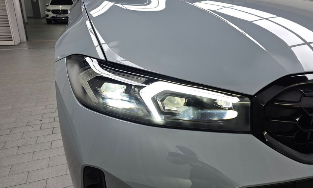 BMW 3-Series M340i Pro, 2024