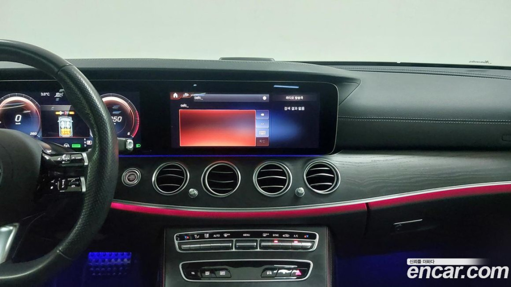 Mercedes-Benz E-Class E220d 4MATIC AMG Line, 2023