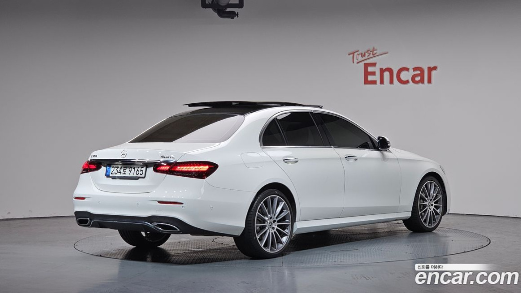 Mercedes-Benz E-Class E350 4MATIC AMG Line, 2021