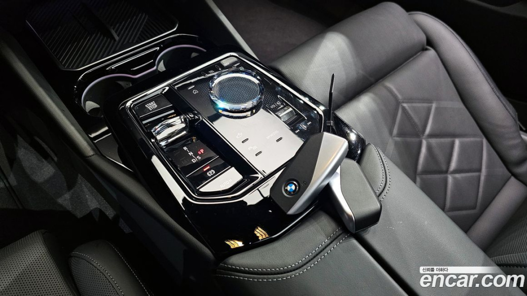 BMW 5-Series 530i xDrive M Sport, 2025