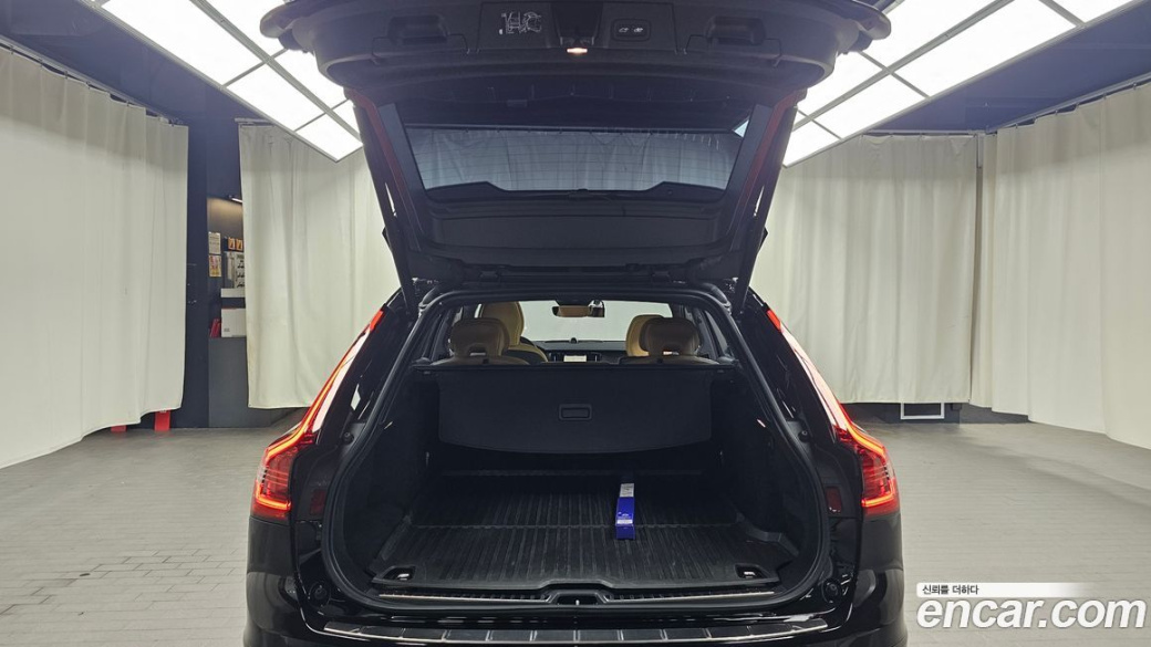 Volvo V90 B5 Ultimate AWD, 2024