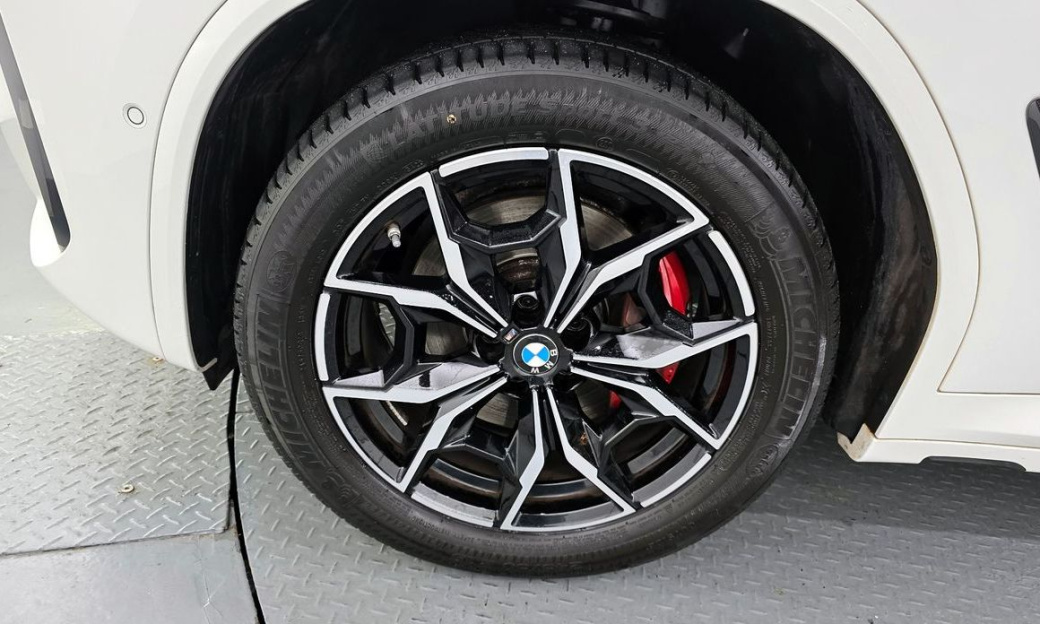 BMW X4 xDrive20i M Sports Pro, 2024