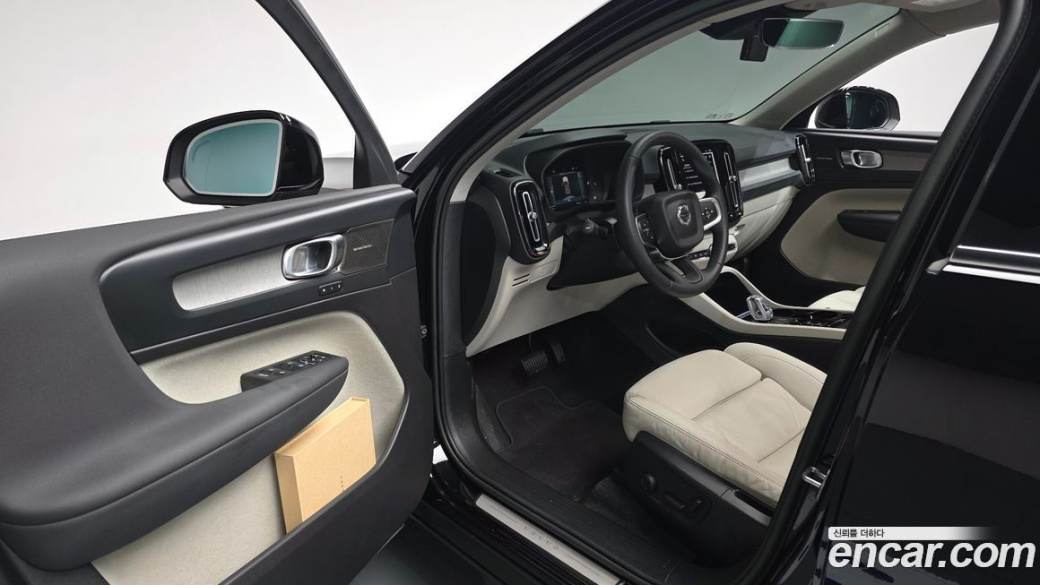Volvo XC40 B4 Ultimate Bright, 2023