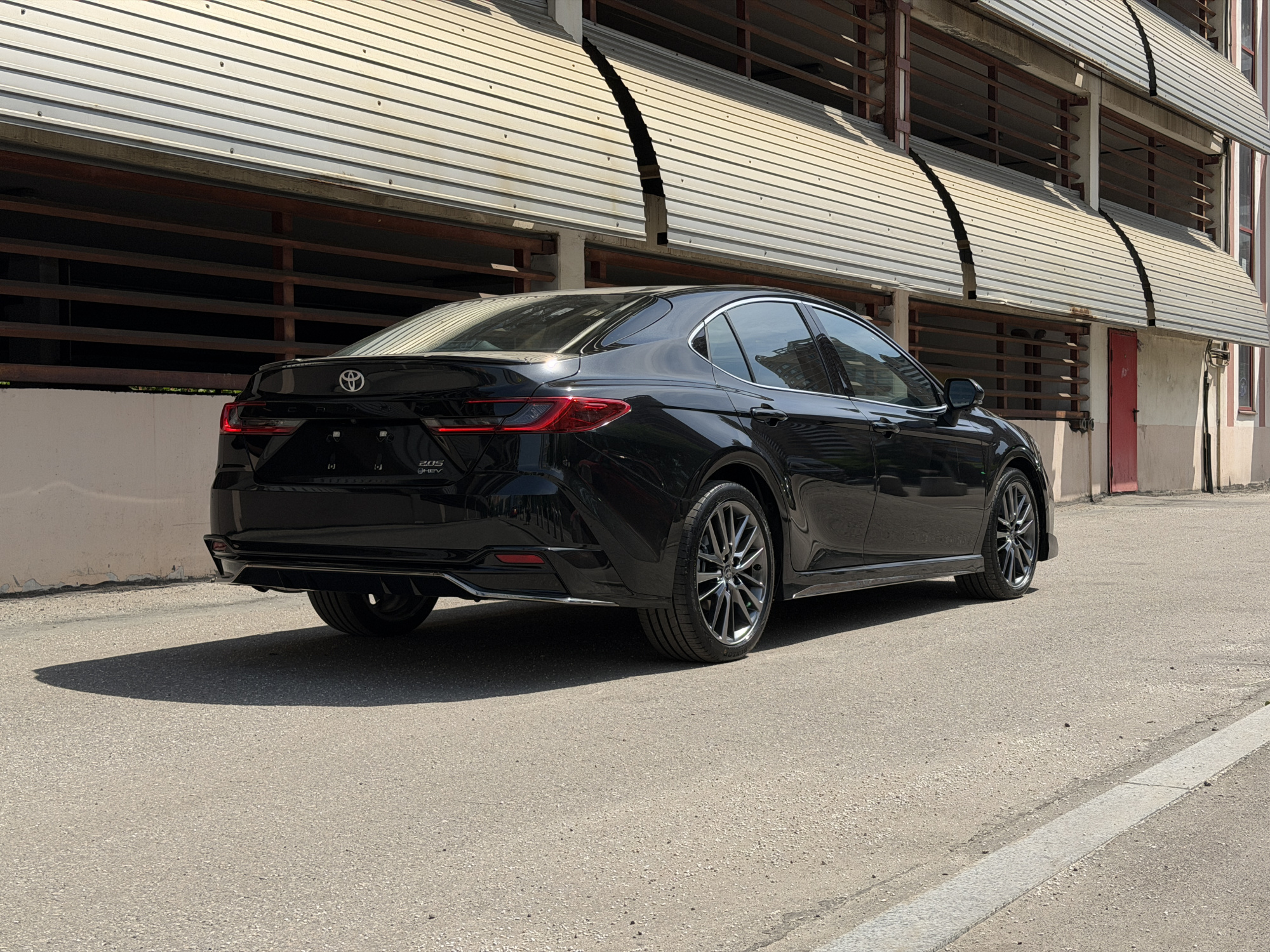 Toyota Camry 2.0 HEV