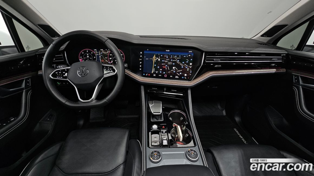 Volkswagen Touareg 3.0 TDI Prestige, 2024