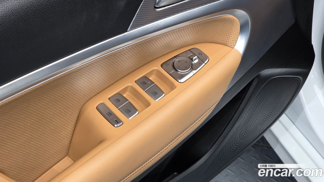 Genesis G70 Gasoline 2.0T 2WD, 2022