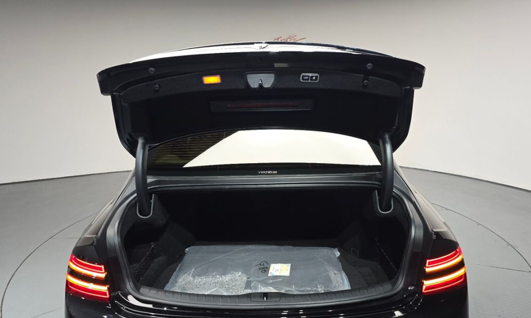 Genesis G80 Gasoline 2.5 Turbo AWD, 2025