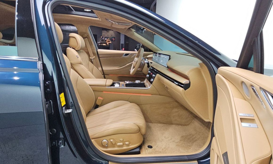 Genesis G80 Gasoline 2.5 Turbo AWD, 2026