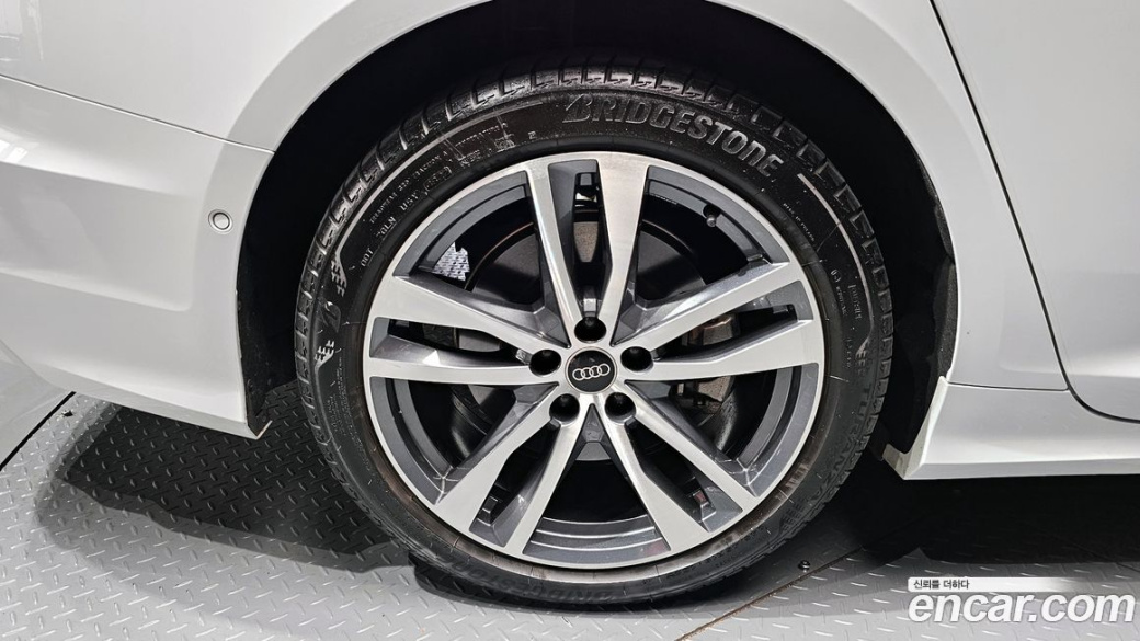 Audi A6 45 TFSI Premium, 2023