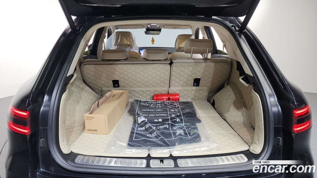 Genesis GV70 2.5T Gasoline AWD, 2025