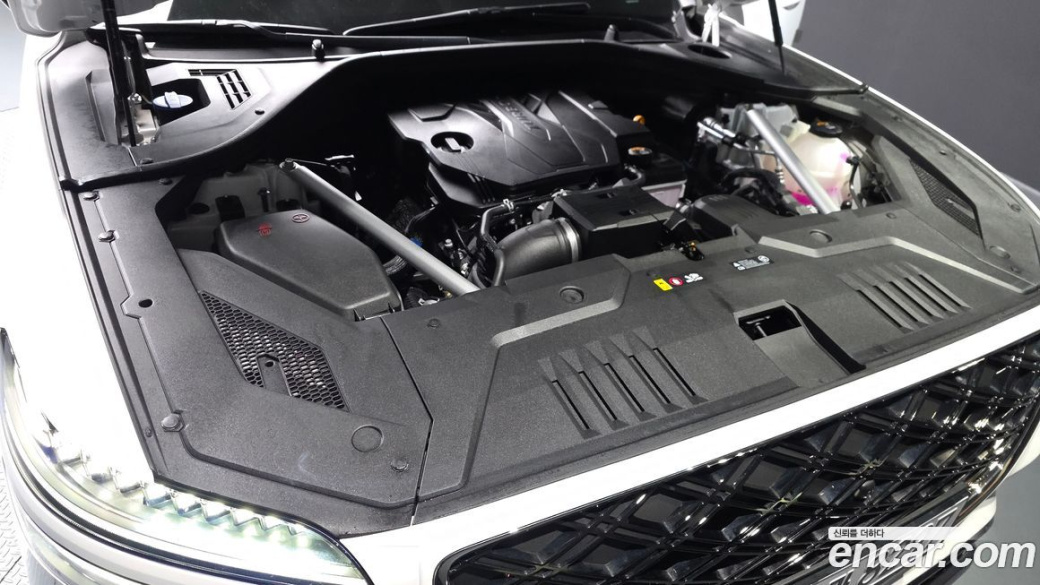 Genesis GV70 2.5T Gasoline 2WD, 2025