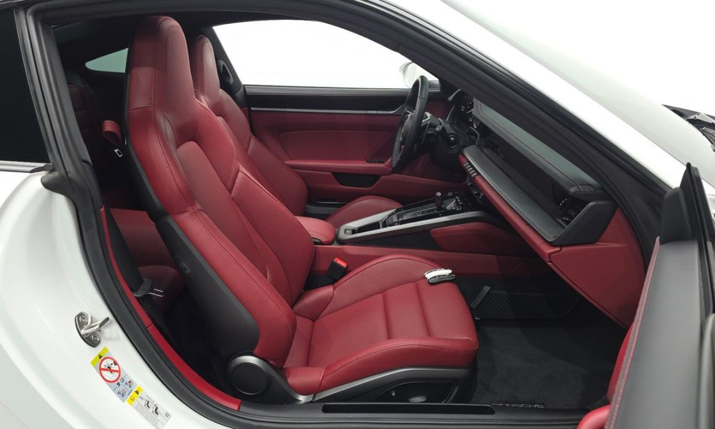 Porsche 911 Carrera S, 2024