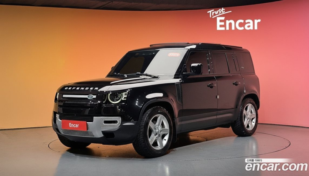 Land Rover Defender 110 D250 SE, 2023
