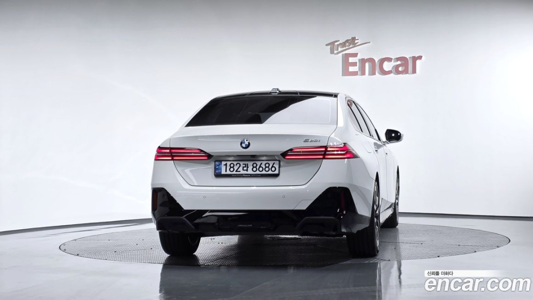 BMW 5-Series 520i M Sport, 2024