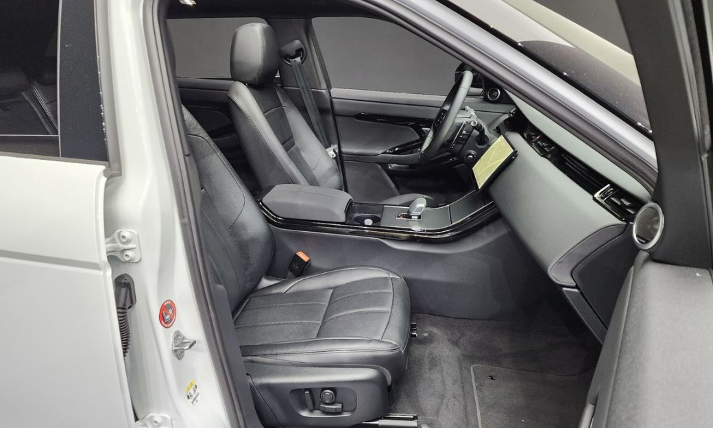 Land Rover Range Rover Evoque P250 Dynamic SE, 2024