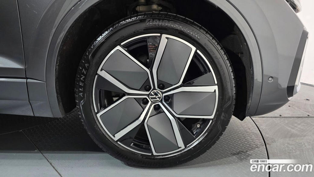 Volkswagen Touareg 3.0 TDI R-Line, 2024