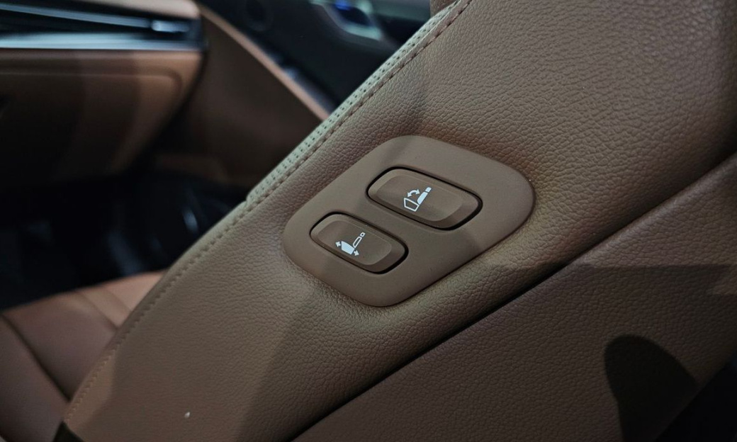 Genesis G80 Gasoline 2.5 Turbo AWD, 2024