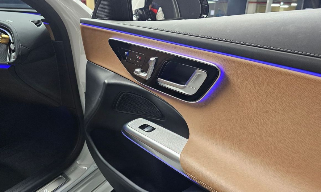 Mercedes-Benz E-Class E200 Avantgarde, 2025