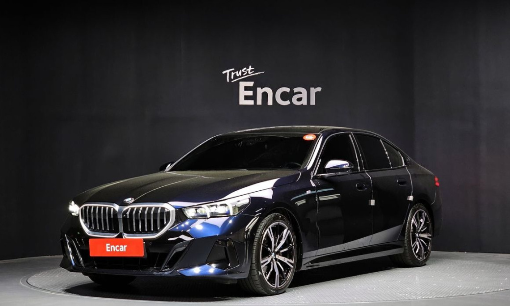 BMW 5-Series 530i xDrive M Sport, 2024