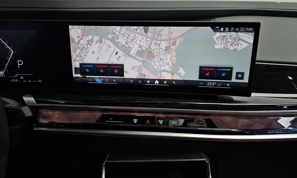 BMW 7-Series 740i xDrive M Sport, 2025