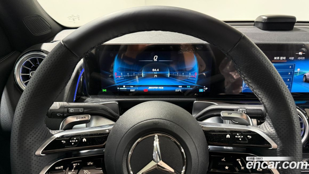 Mercedes-Benz GLB-Class AMG GLB35 4MATIC, 2025