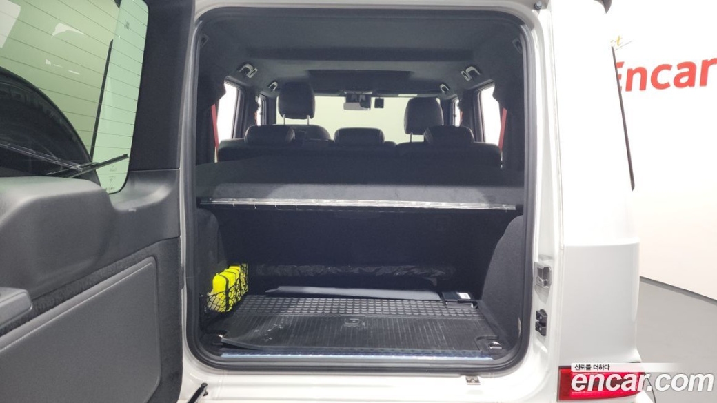 Mercedes-Benz G-Class G400d, 2023