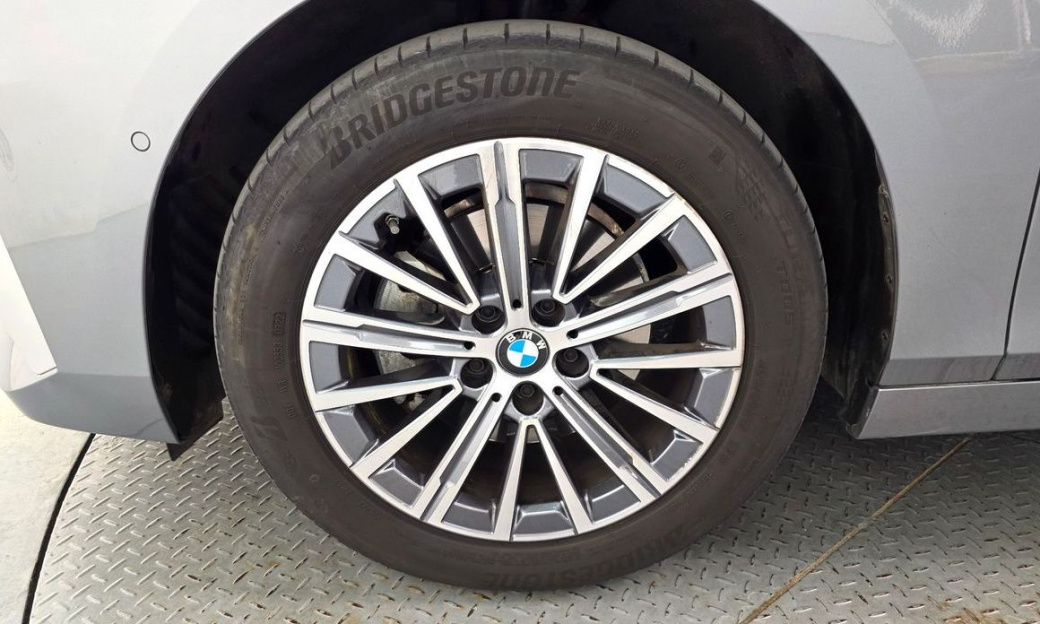 BMW 2-Series 218d Luxury, 2022
